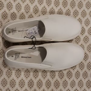 Slip on platform sneakers